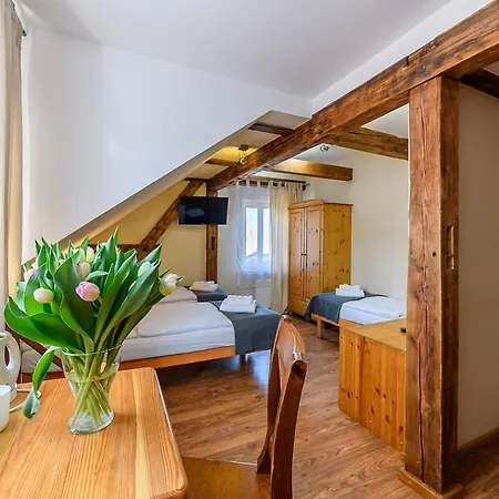 לינה וארוחת בוקר Fortuna 3*